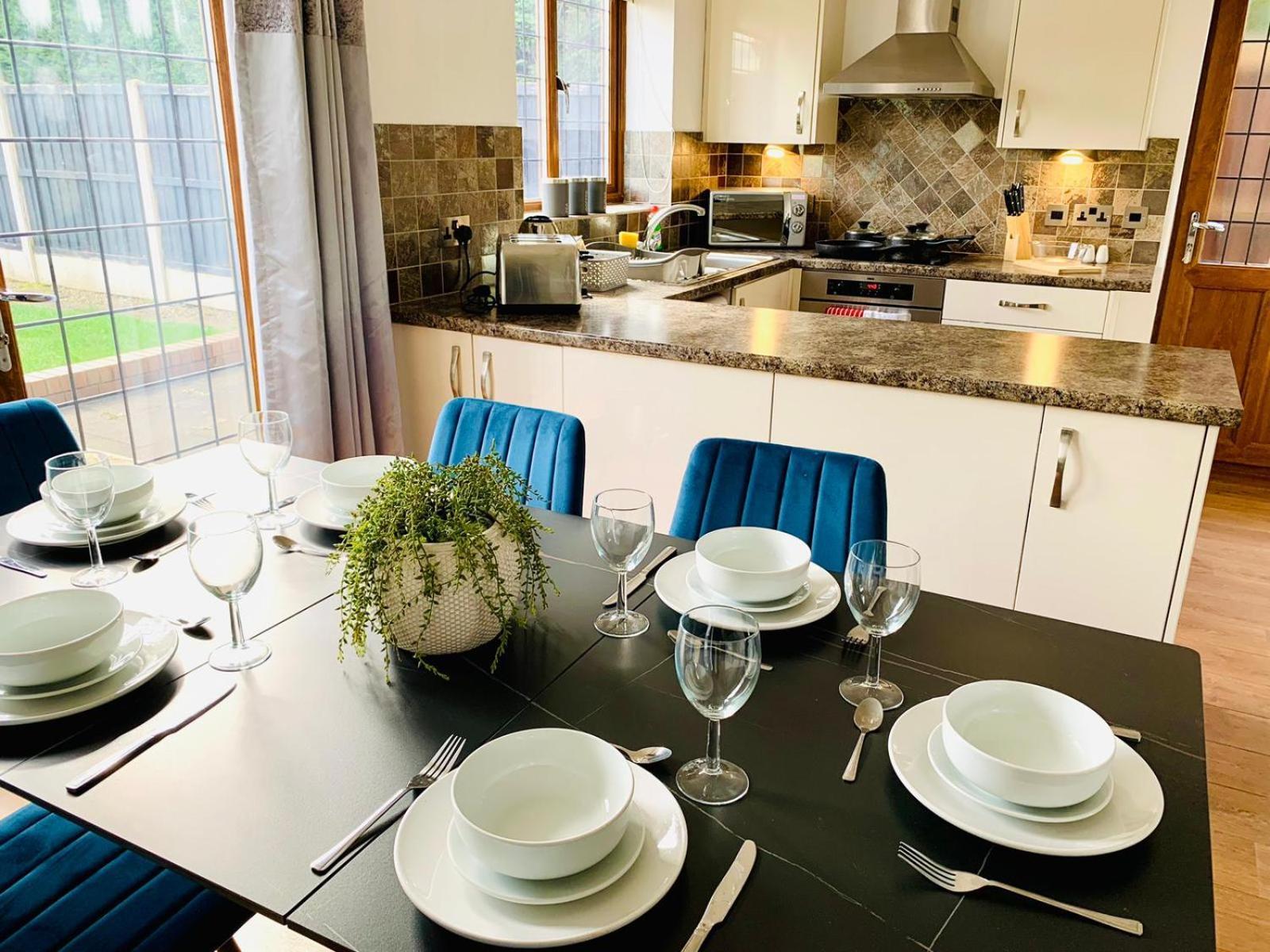 3Br House Ossett-Wakefield, Free Parking 3 Cars Wi Fi Long Stays Εξωτερικό φωτογραφία