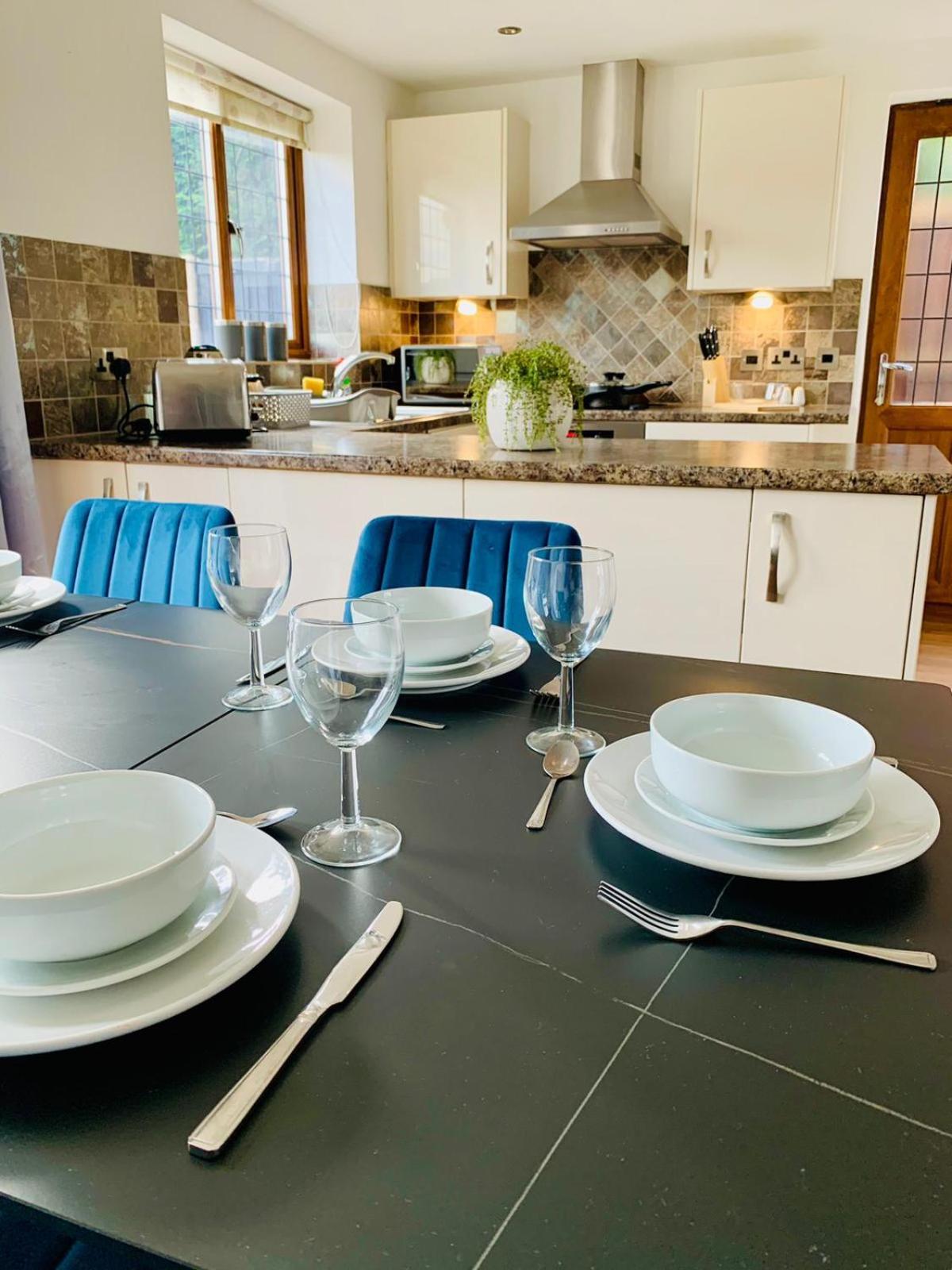 3Br House Ossett-Wakefield, Free Parking 3 Cars Wi Fi Long Stays Εξωτερικό φωτογραφία