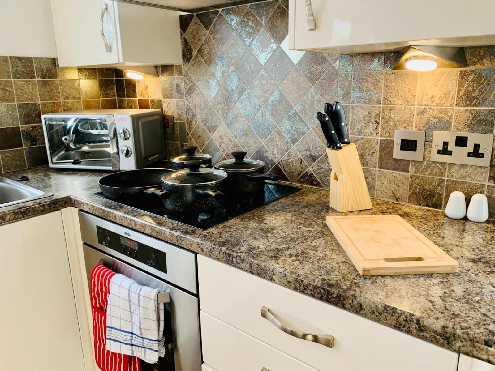 3Br House Ossett-Wakefield, Free Parking 3 Cars Wi Fi Long Stays Εξωτερικό φωτογραφία
